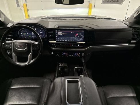 Used 2022 GMC Sierra 1500 SLT w/ SLT Premium Plus Package AWD/4WD image 10