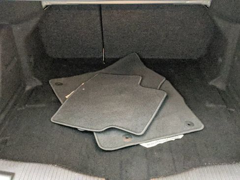 Used 2017 Chevrolet Cruze LT image 28