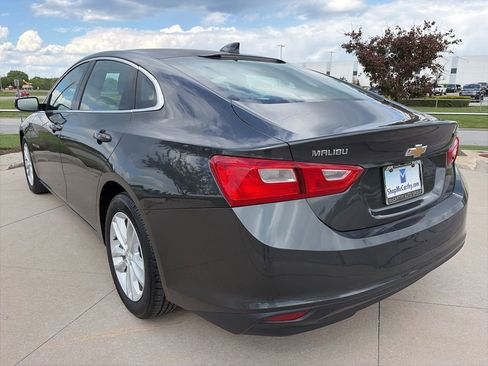 Used 2016 Chevrolet Malibu LT FWD image 17