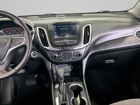 Used 2022 Chevrolet Equinox LT image 9