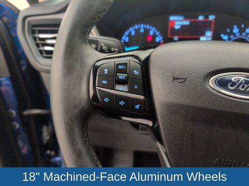 Used 2022 Ford Escape SEL image 36