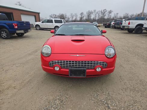 Used 2005 Ford Thunderbird Deluxe image 8
