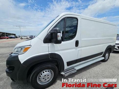 Used 2025 RAM ProMaster 2500 w/ U-Haul Equipment Group FWD image 1