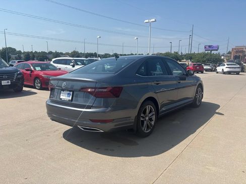 Used 2021 Volkswagen Jetta R-Line FWD image 5