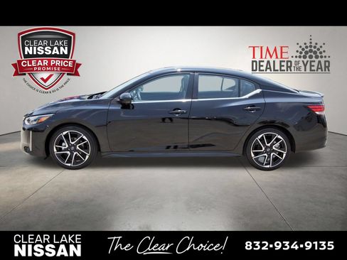 Certified 2025 Nissan Sentra SR w/ SR Premium Package FWD image 4