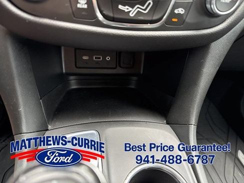 Used 2021 Chevrolet Equinox LT FWD image 20