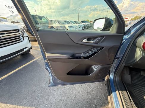 Used 2026 Chevrolet Equinox RS w/ Safety and Technology Package FWD image 11