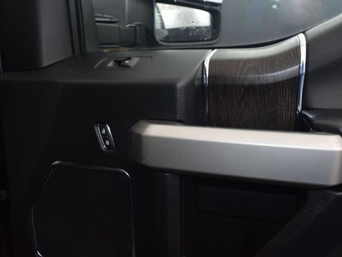 Certified 2020 Ford F350 Lariat w/ Lariat Value Package image 25