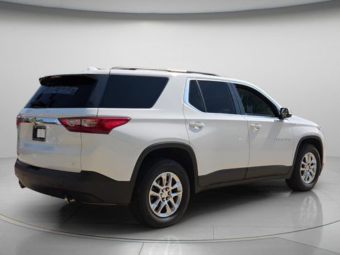 Used 2019 Chevrolet Traverse LT FWD image 7