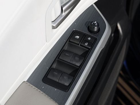 New 2026 Toyota Sienna XLE image 26