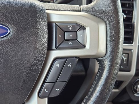 Used 2020 Ford F250 Lariat image 30