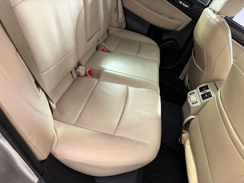 Used 2019 Subaru Outback 2.5i Limited AWD/4WD image 24