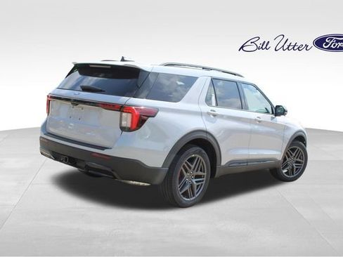 New 2027 Ford Explorer ST-Line w/ Premium Package RWD image 3
