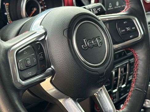 Used 2023 Jeep Wrangler Unlimited Rubicon w/ Cold Weather Group AWD/4WD image 30