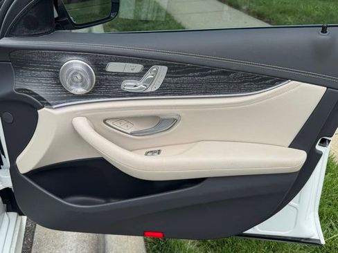 Used 2021 Mercedes-Benz E 350 4MATIC Sedan w/ Premium Package image 18