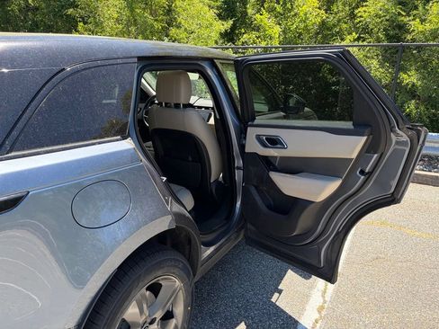 Used 2021 Land Rover Range Rover Velar S AWD/4WD image 16