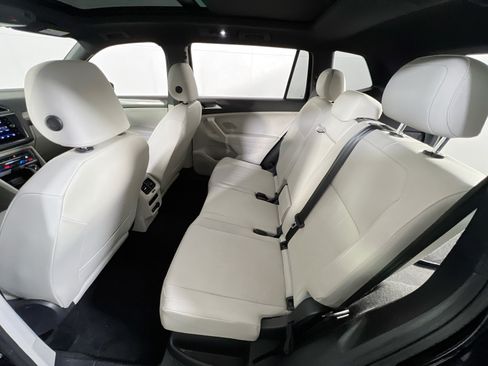 Used 2022 Volkswagen Tiguan SE R-Line AWD/4WD image 24