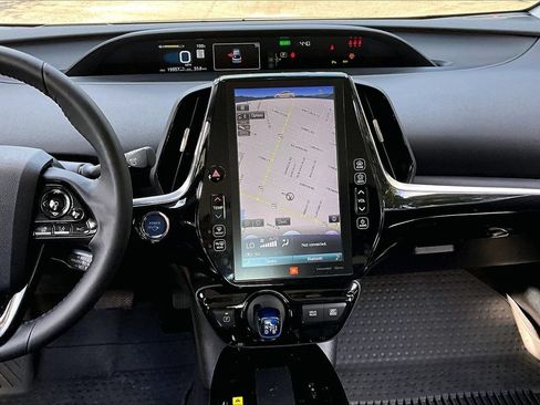 Used 2021 Toyota Prius Limited FWD image 9