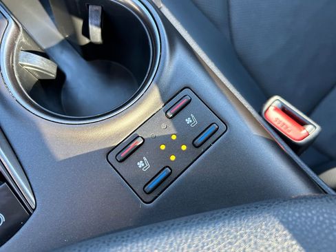 Used 2021 Toyota Camry XSE w/ Navigation Package image 35