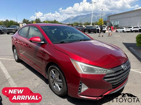 Used 2019 Hyundai Elantra SEL FWD image 16
