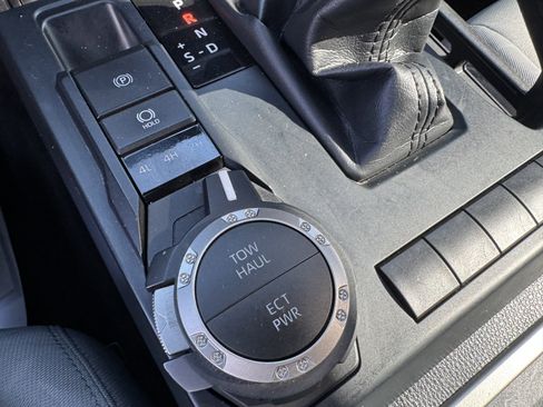 Used 2024 Toyota Tacoma SR5 image 28