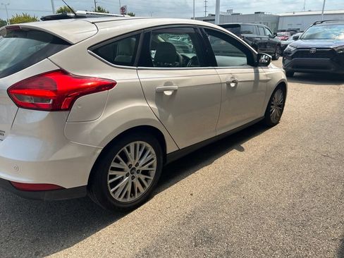 Used 2015 Ford Focus Titanium FWD image 4