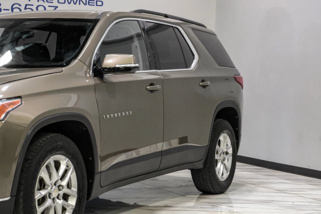 Used 2020 Chevrolet Traverse LT FWD image 7