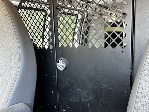 Used 2015 Chevrolet Express 2500 image 10