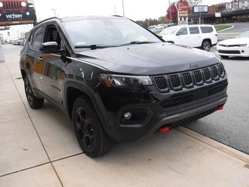 Certified 2023 Jeep Compass Trailhawk AWD/4WD image 6