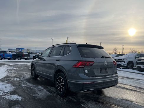 Used 2021 Volkswagen Tiguan SE image 6