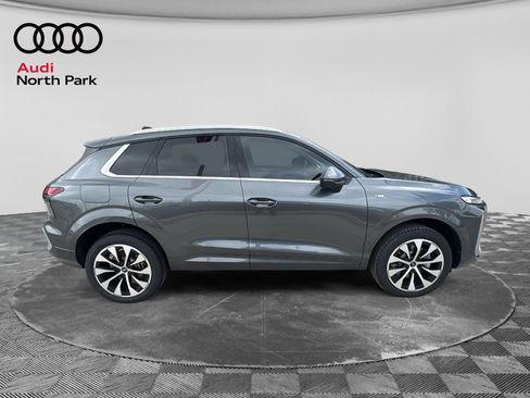 New 2026 Audi Q3 quattro 2.0T AWD/4WD image 8