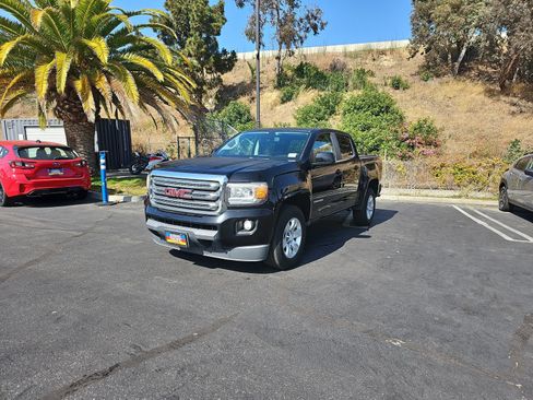 Used 2015 GMC Canyon SLE RWD image 3