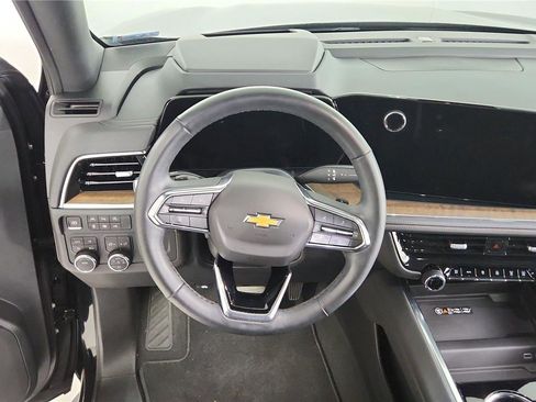 Used 2025 Chevrolet Tahoe High Country image 15