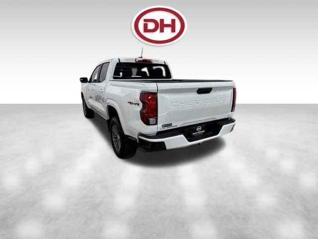 Used 2024 Chevrolet Colorado LT AWD/4WD image 11
