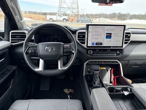 Used 2024 Toyota Tundra Limited image 19