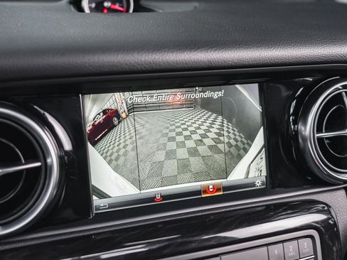 Used 2017 Mercedes-Benz SLC 43 AMG image 63