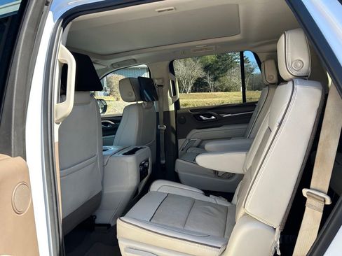 Used 2021 GMC Yukon Denali image 46