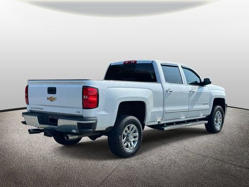 Used 2019 Chevrolet Silverado 2500 LTZ RWD image 2