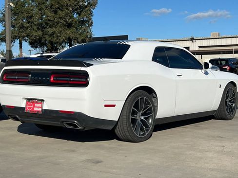 Used 2017 Dodge Challenger R/T Scat Pack image 3