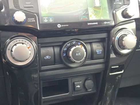 Used 2023 Toyota 4Runner TRD Off-Road Premium image 32