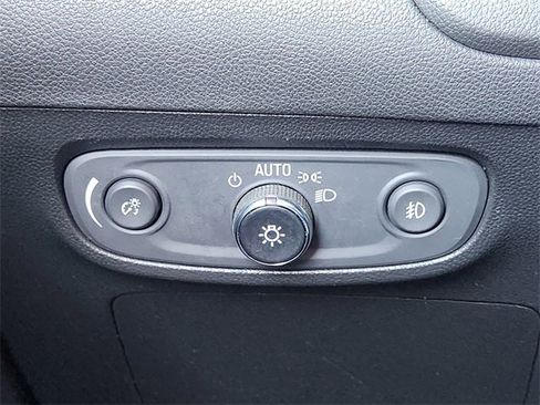 Used 2023 Buick Encore GX Select w/ Safety Package II image 23