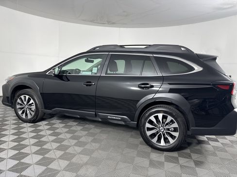 Used 2025 Subaru Outback Limited image 7