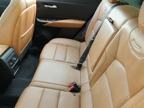 Used 2020 Cadillac XT4 Premium Luxury FWD image 35