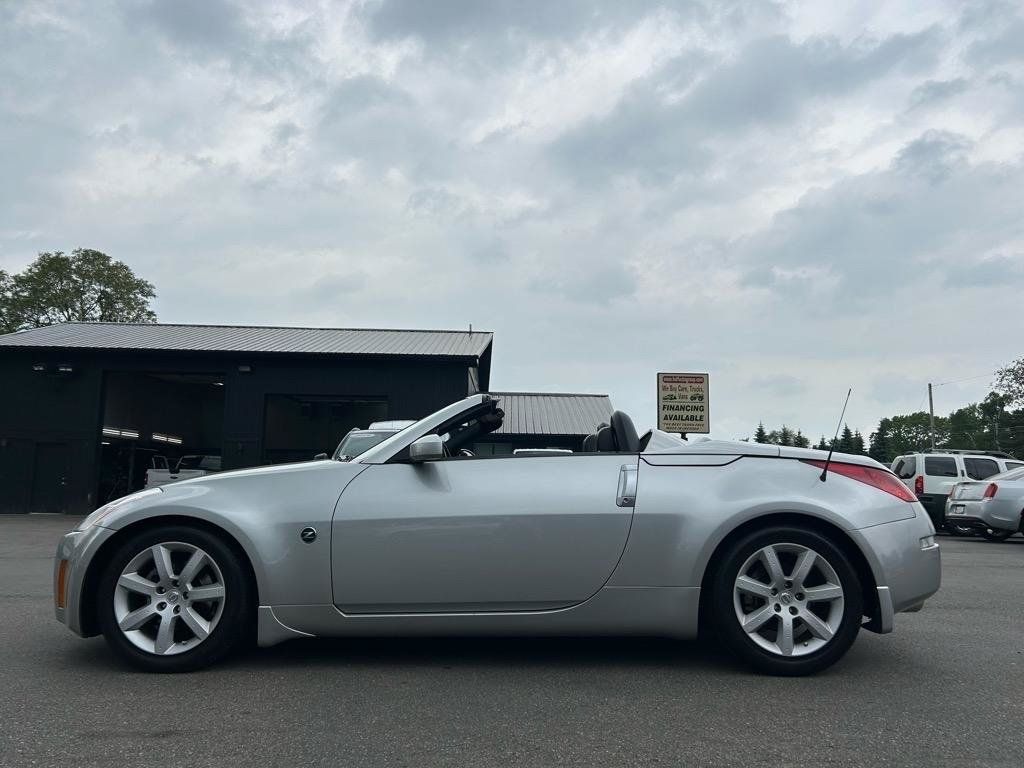 Used 2005 Nissan 350Z Touring RWD image 6