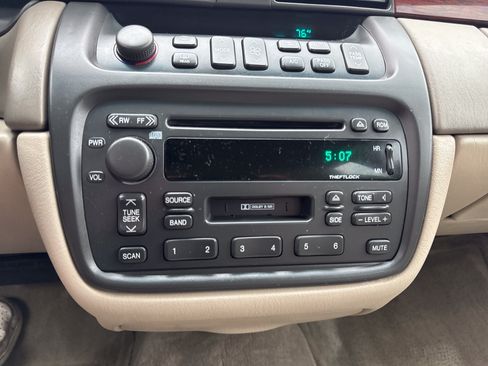 Used 2000 Cadillac De Ville w/ Comfort/Convenience Pkg FWD image 22