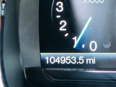 Used 2017 Ford Taurus Limited image 15