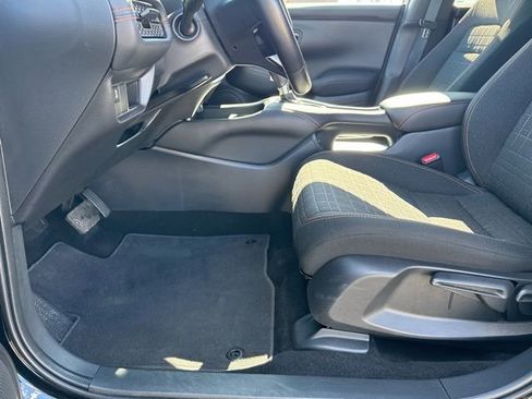 Used 2025 Honda HR-V Sport image 22