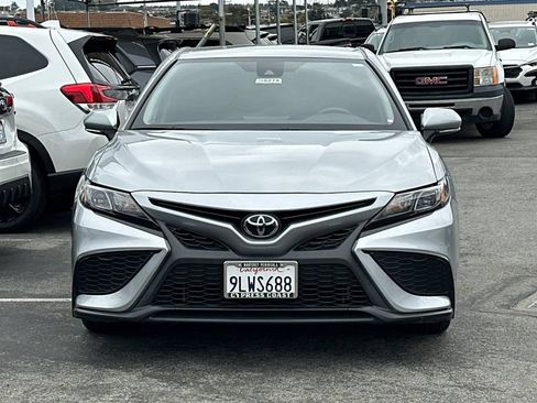 Used 2024 Toyota Camry SE FWD image 9