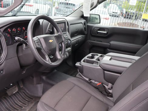 Used 2025 Chevrolet Silverado 1500 W/T RWD image 15