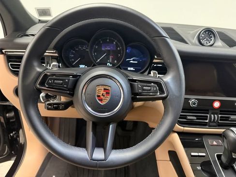 Certified 2026 Porsche Macan AWD/4WD image 18